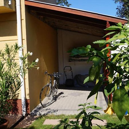 Akacia Apartment - Free Inside Parking, 2 Bedrooms, Garden, Next To Centre Будапеща Екстериор снимка