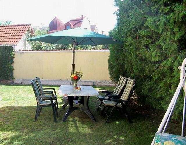 Akacia Apartment - Free Inside Parking, 2 Bedrooms, Garden, Next To Centre Будапеща Стая снимка